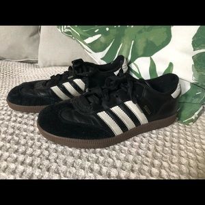 Adidas black Samba size 4.5 boys